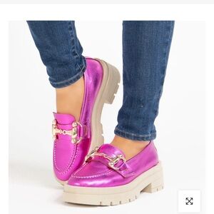 Cynthia Richard: Hailey 2.0 Metallic Pink Loafer